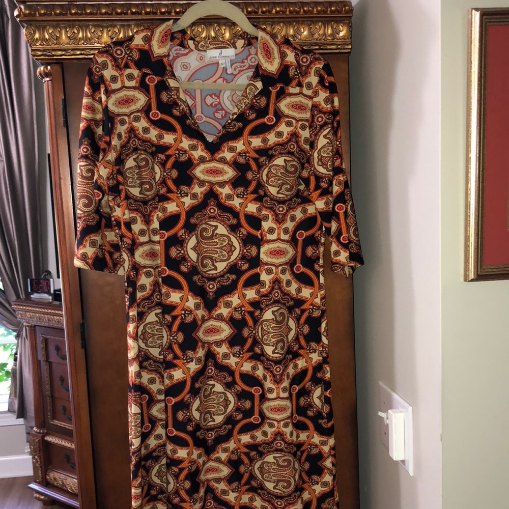 Jude Connally 3/4 length sleeves. Great fit!